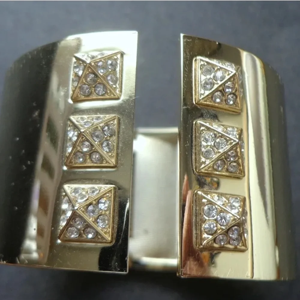 Victoria’s Secret Pyramids Cuff bracelet